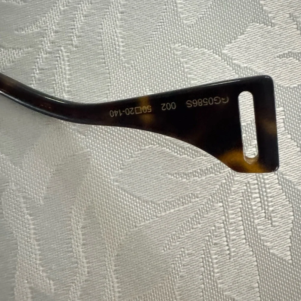Gucci GG0586SA Black & Gold Sunglasses‎ Authentic Pre-Owned with Case & Pouch